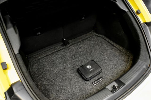 2014 Volkswagen Beetle Tdi Hatchback 2d - Image 44