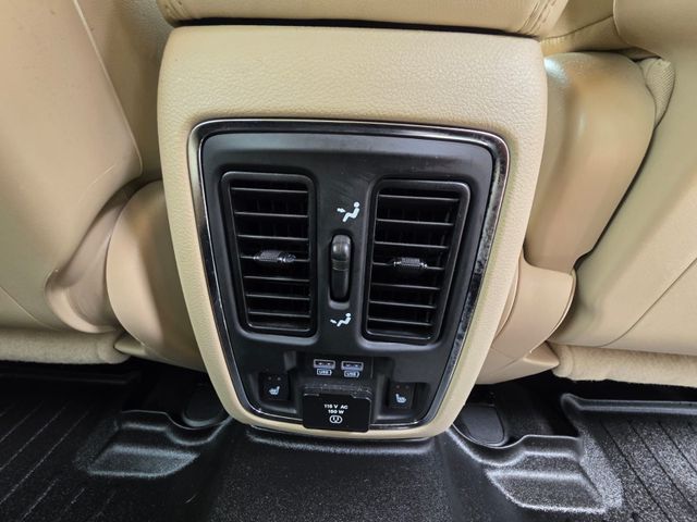 2014 Jeep Grand Cherokee - Image 22