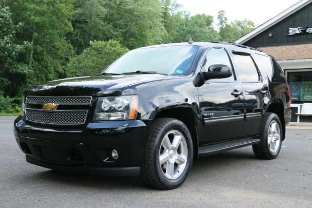 2013 Chevrolet Tahoe - Image 3