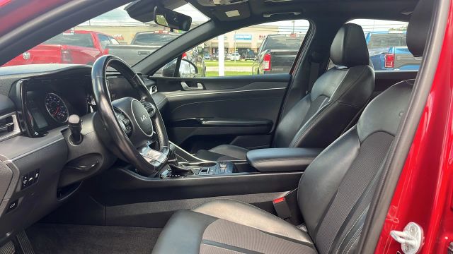 2022 Kia K5 - Image 25