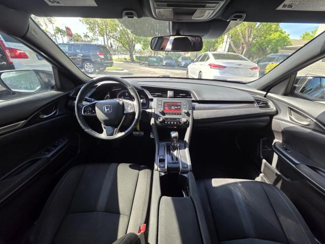 2019 Honda Civic - Image 11