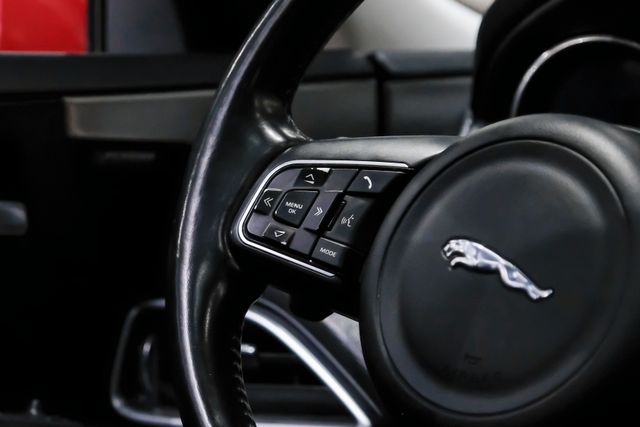 2017 Jaguar Xe Xe 20d Prestige Sedan 4d - Image 17