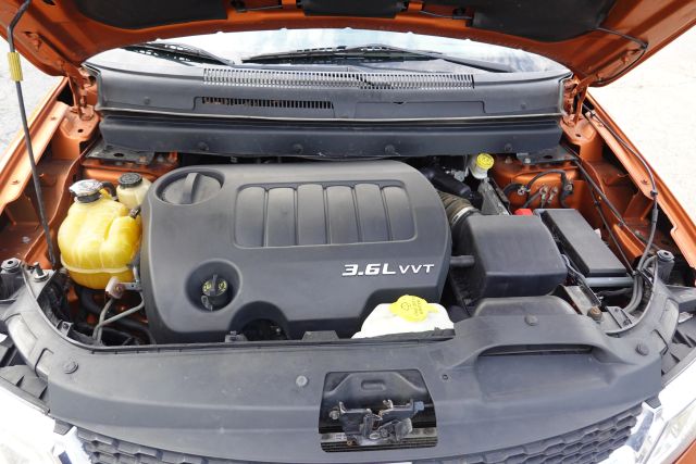 2011 Dodge Journey - Image 16