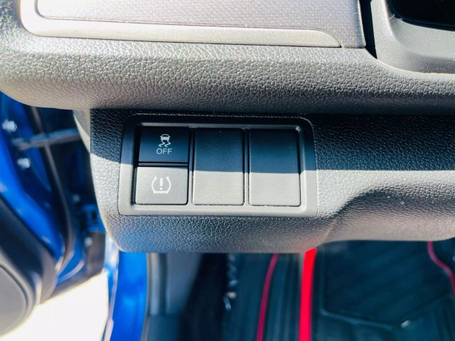 2017 Honda Civic - Image 32