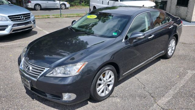 2011 Lexus Es - Image 2