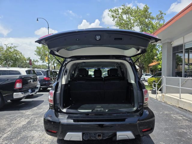 2017 Nissan Armada - Image 7
