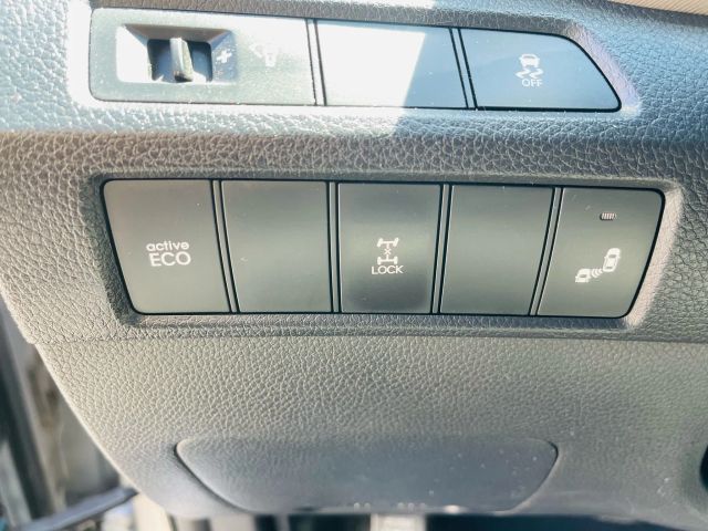 2014 Hyundai Santa Fe - Image 39