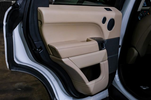 2016 Land Rover Range Rover Sport Se Sport Utility 4d - Image 40