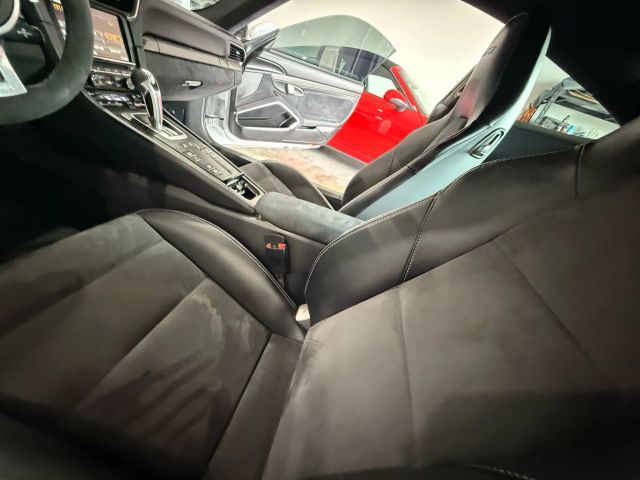 2015 Porsche 911 - Image 78
