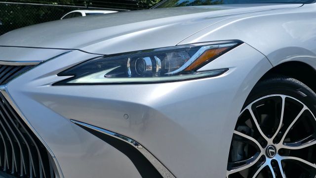 2020 Lexus Es - Image 8