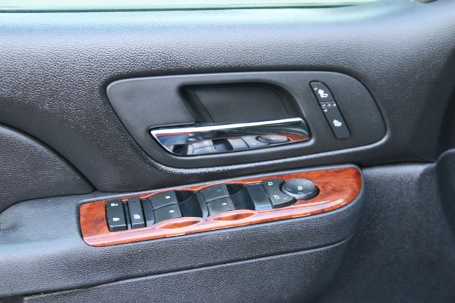 2013 Chevrolet Tahoe - Image 10