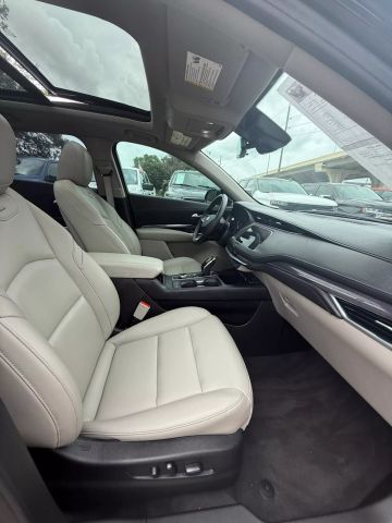 2023 Cadillac Xt4 - Image 14