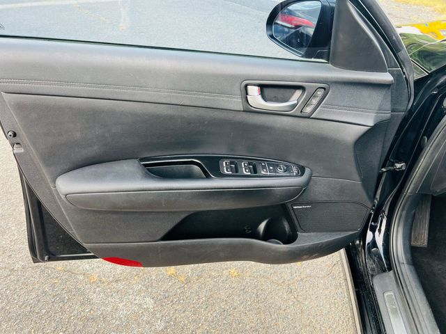 2017 Kia Optima - Image 14