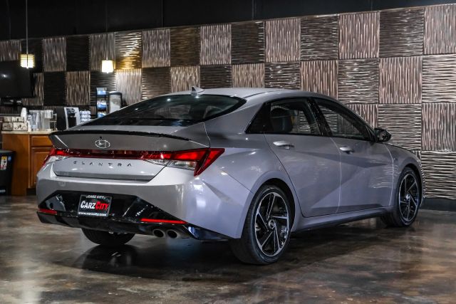 2022 Hyundai Elantra N Line Sedan 4d - Image 10