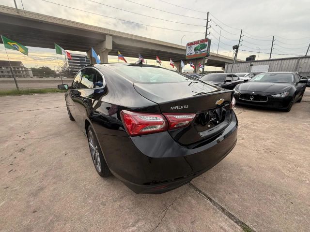 2022 Chevrolet Malibu - Image 7