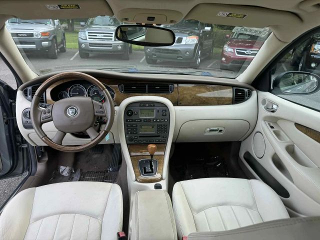 2005 Jaguar X-type - Image 12