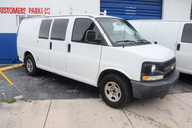 2008 Chevrolet Express 1500 Cargo - Image 1