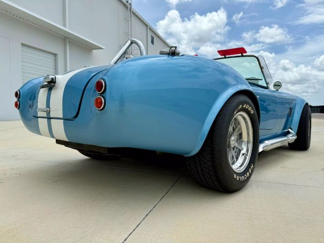 1965 Shelby Cobra Roadster 427 - Image 17