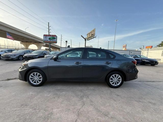2024 Kia Forte - Image 7