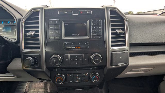 2015 Ford F150 Supercrew Cab Xlt Pickup 4d 5 1/2 Ft - Image 15
