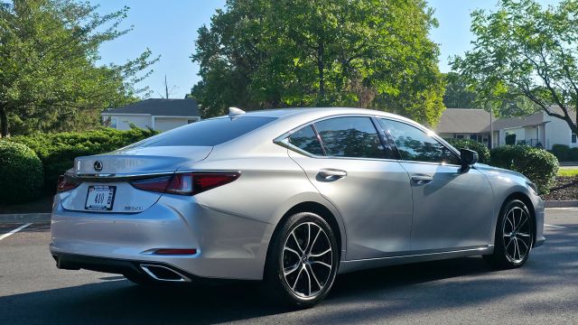 2020 Lexus Es - Image 30