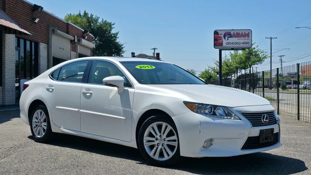 2013 Lexus Es - Image 1