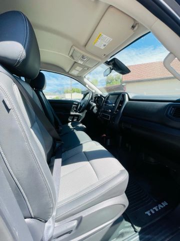2021 Nissan Titan Crew Cab - Image 23