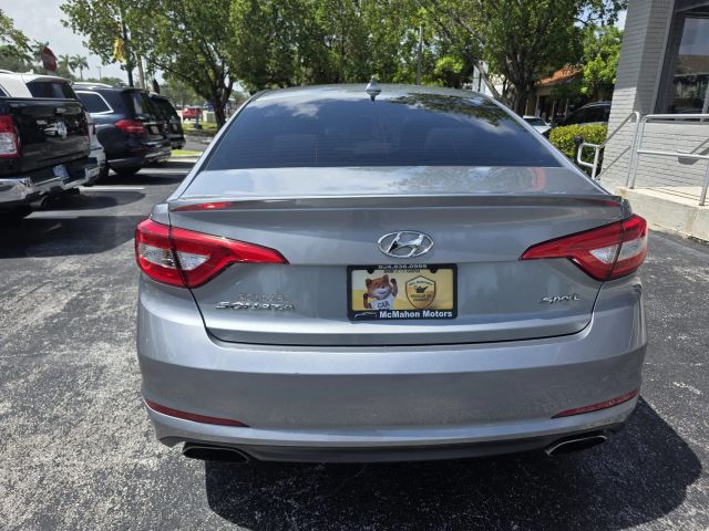 2017 Hyundai Sonata - Image 6