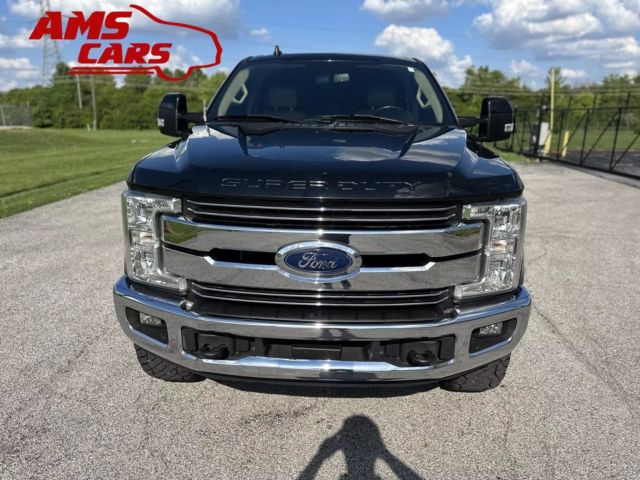 2019 Ford F250 Super Duty Crew Cab - Image 2