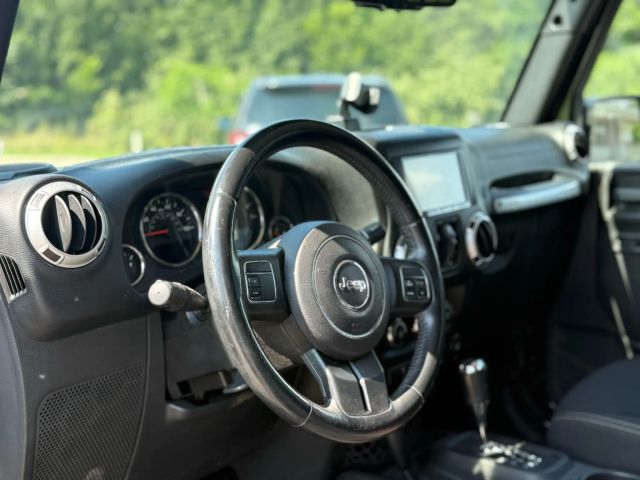 2016 Jeep Wrangler - Image 8