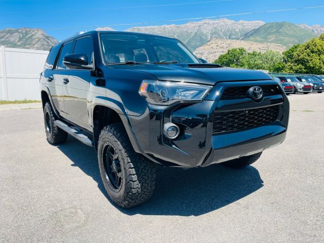 2017 Toyota 4runner - Image 5