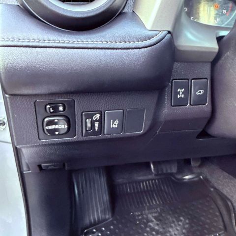 2017 Toyota Rav4 Xle Sport Utility 4d - Image 40