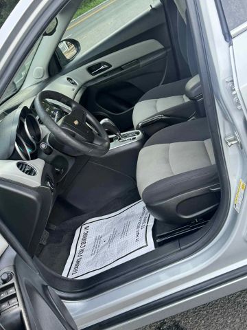 2012 Chevrolet Cruze - Image 12