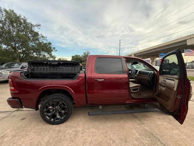 2022 Ram 1500 Crew Cab - Image 9