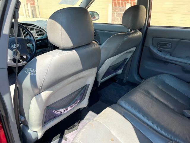 2004 Hyundai Elantra - Image 43