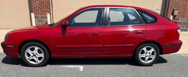 2004 Hyundai Elantra - Image 12