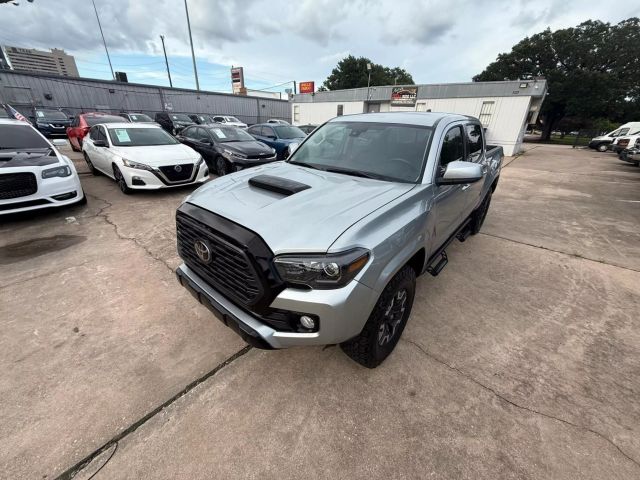 2022 Toyota Tacoma Double Cab - Image 3