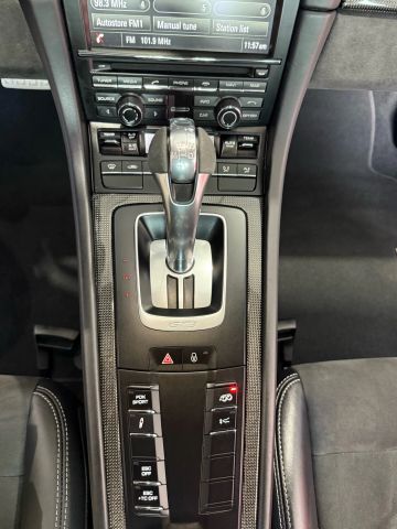 2015 Porsche 911 - Image 93