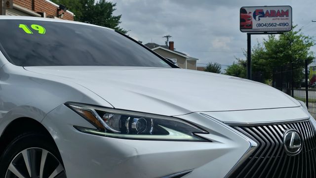2019 Lexus Es - Image 28