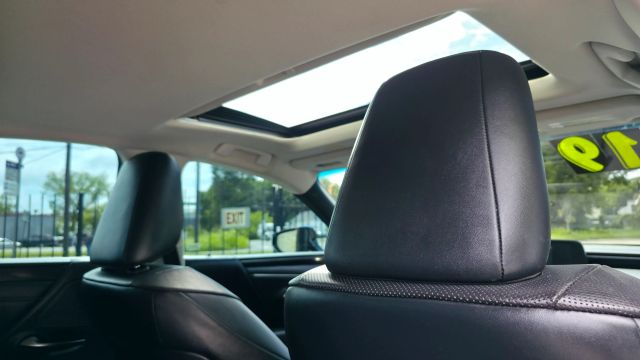 2019 Lexus Es - Image 14
