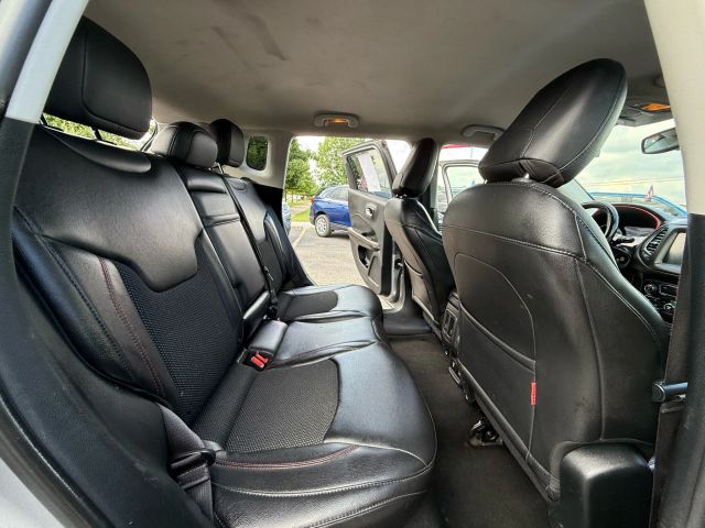 2018 Jeep Compass - Image 16