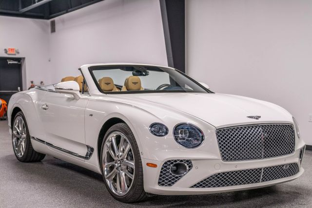 2022 Bentley Continental Gt Gt V8 Convertible 2d - - Image 2