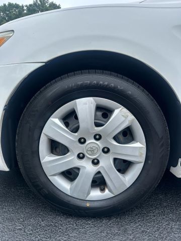 2010 Toyota Camry Le Sedan 4d - Image 17
