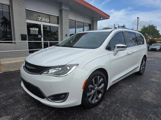 2017 Chrysler Pacifica - Image 1
