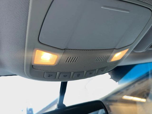 2015 Ford Edge - Image 17