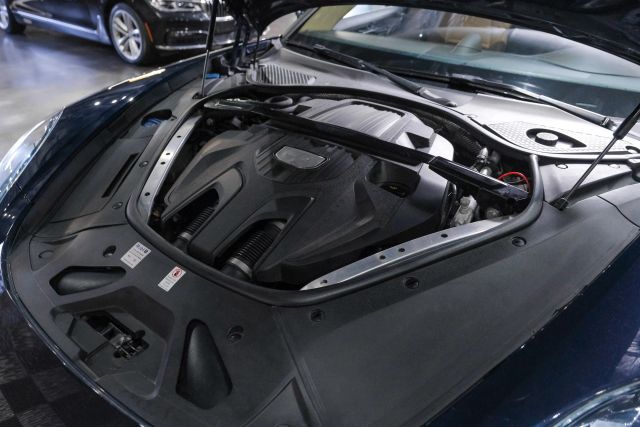 2018 Porsche Panamera 4s Sedan 4d - Image 47