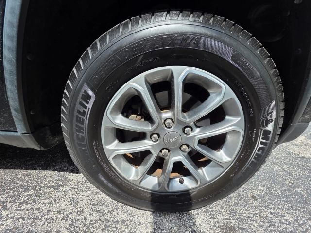 2014 Jeep Grand Cherokee - Image 33