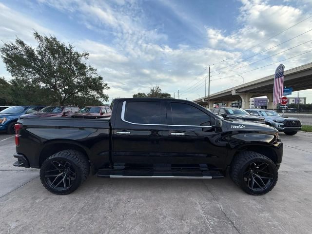 2021 Chevrolet Silverado 1500 Crew Cab - Image 7