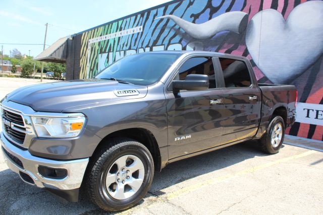 2019 Ram 1500 Crew Cab - Image 17