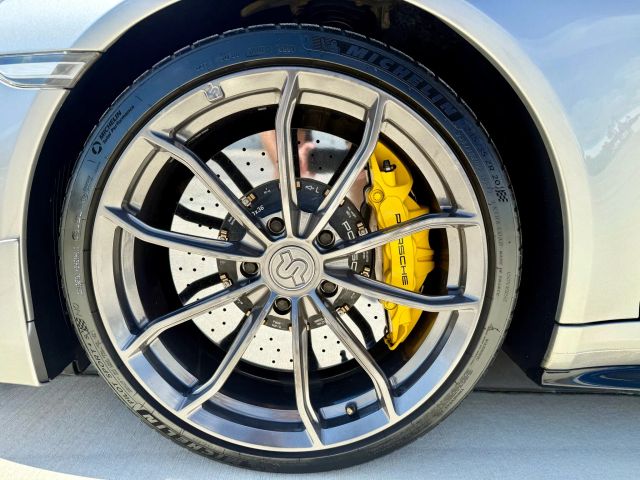 2014 Porsche 911 - Image 40